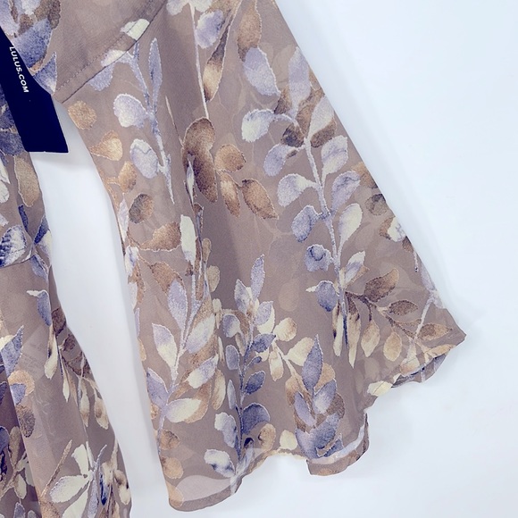 LULU’S Sheer Floral Blouse - Picture 3 of 4